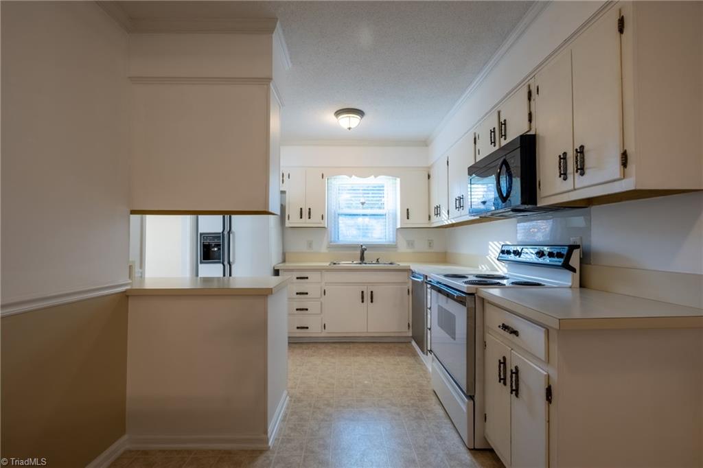 5107 McConnell Road Whitsett, NC 27377 - Photo 8 of 16 Gallery Image 8