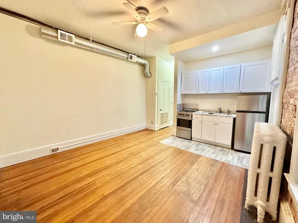 $1,999 | 913 Prince Street, Unit 2, Alexandria, VA 22314