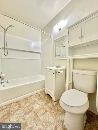 $1,999 | 913 Prince Street, Unit 2, Alexandria, VA 22314