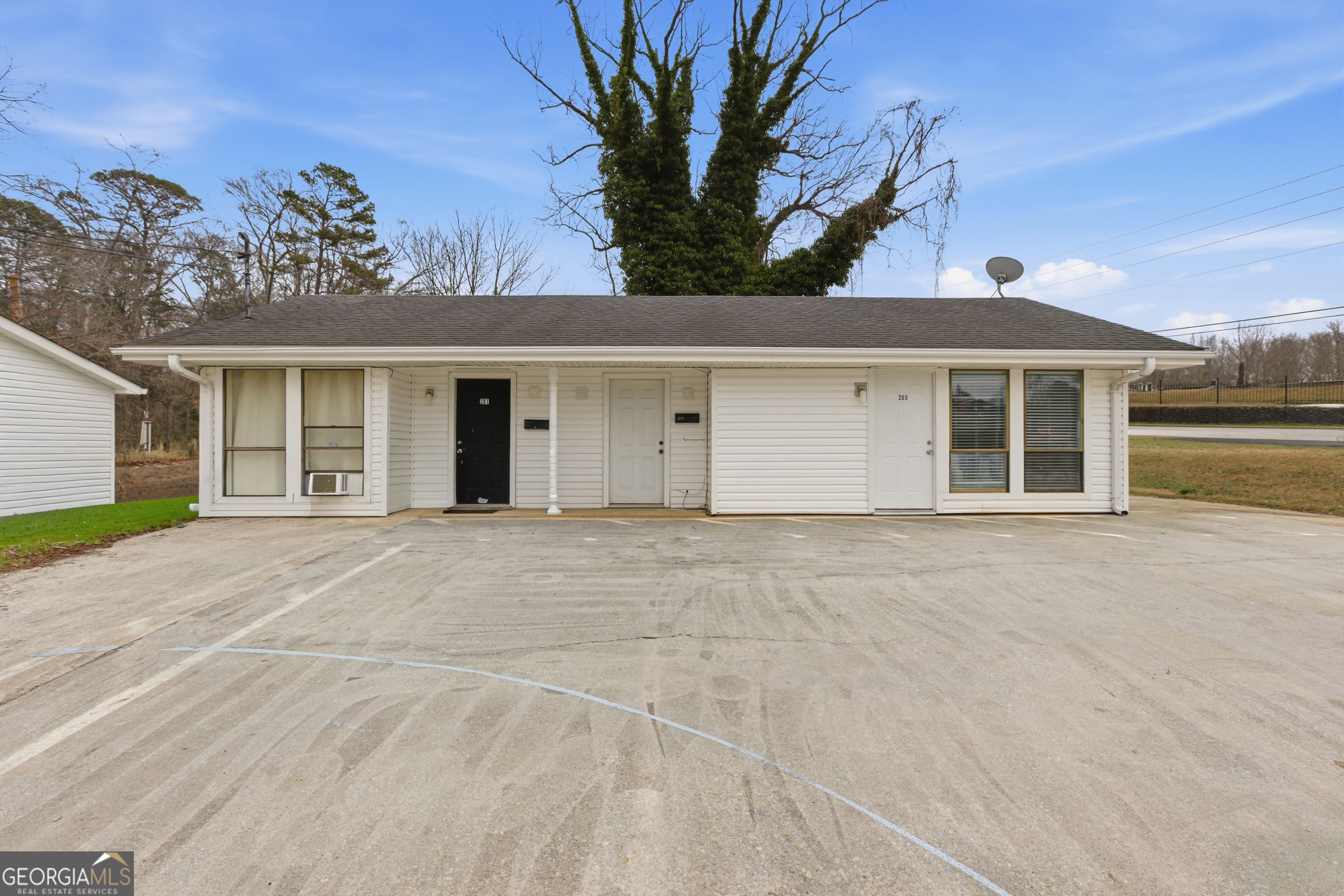 201-203 Remsdale Street Toccoa, GA 30577 - Photo 4 of 30