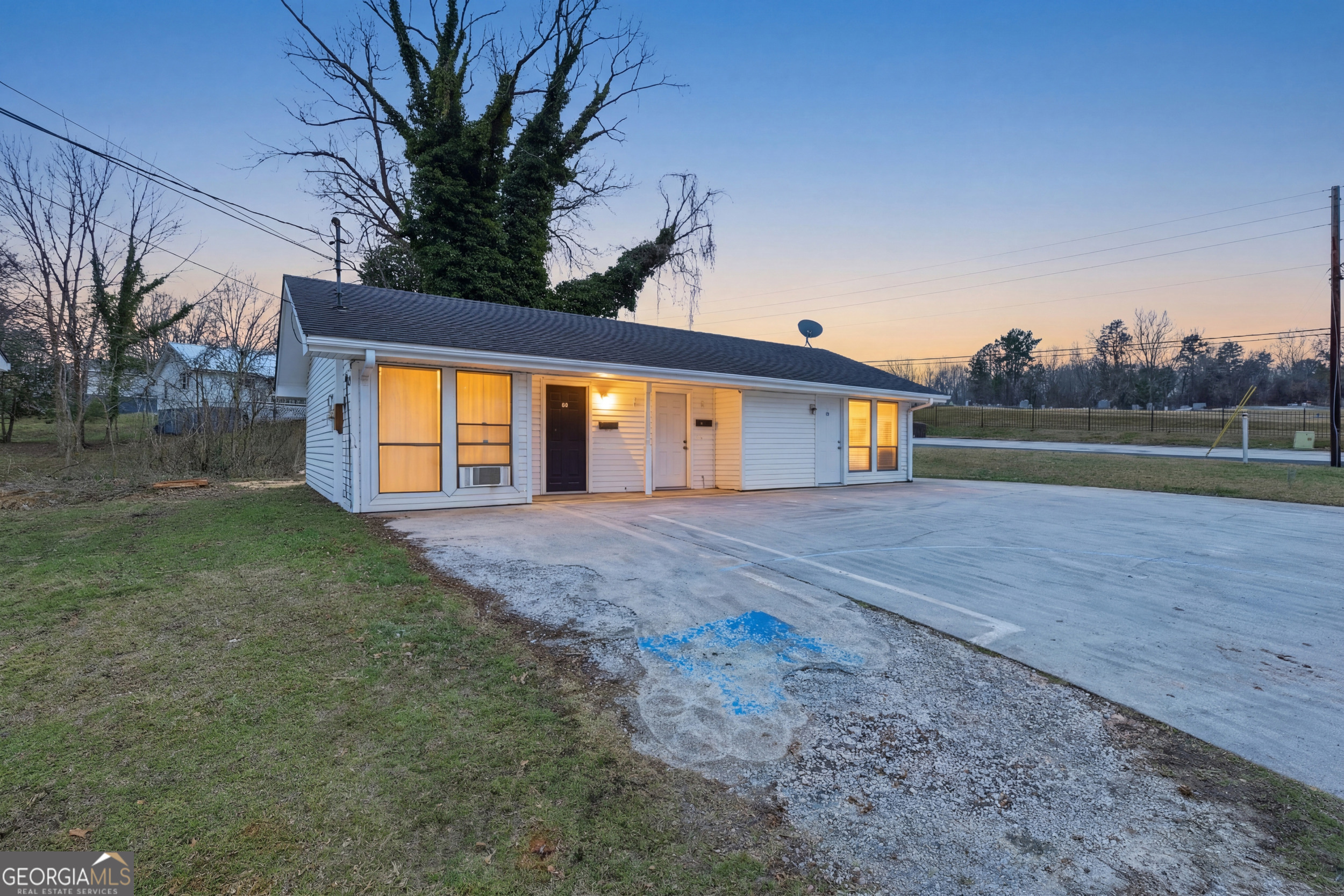 201-203 Remsdale Street Toccoa, GA 30577 - Photo 4 of 28