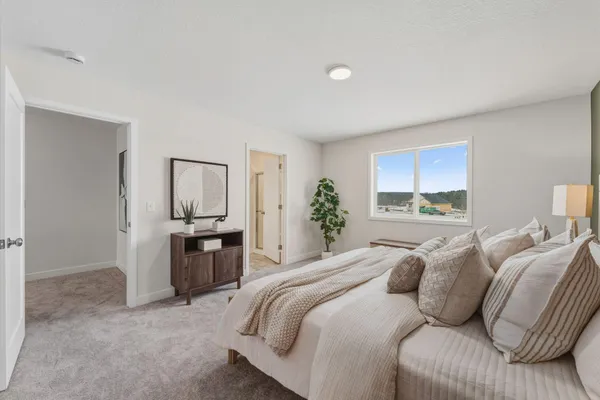 $569,900 | 386 Laurel Place, River Falls, WI 54022