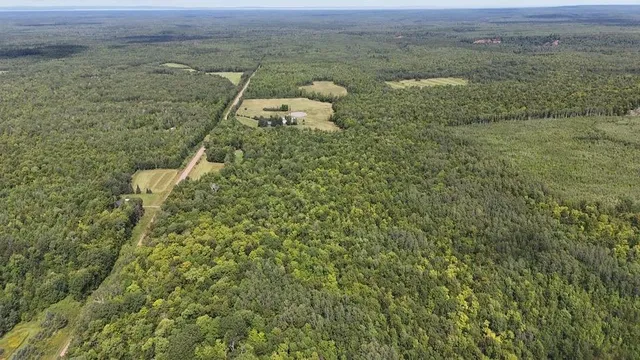 $289,900 | 39280 Kleinsteiber Road, High Bridge, WI 54846