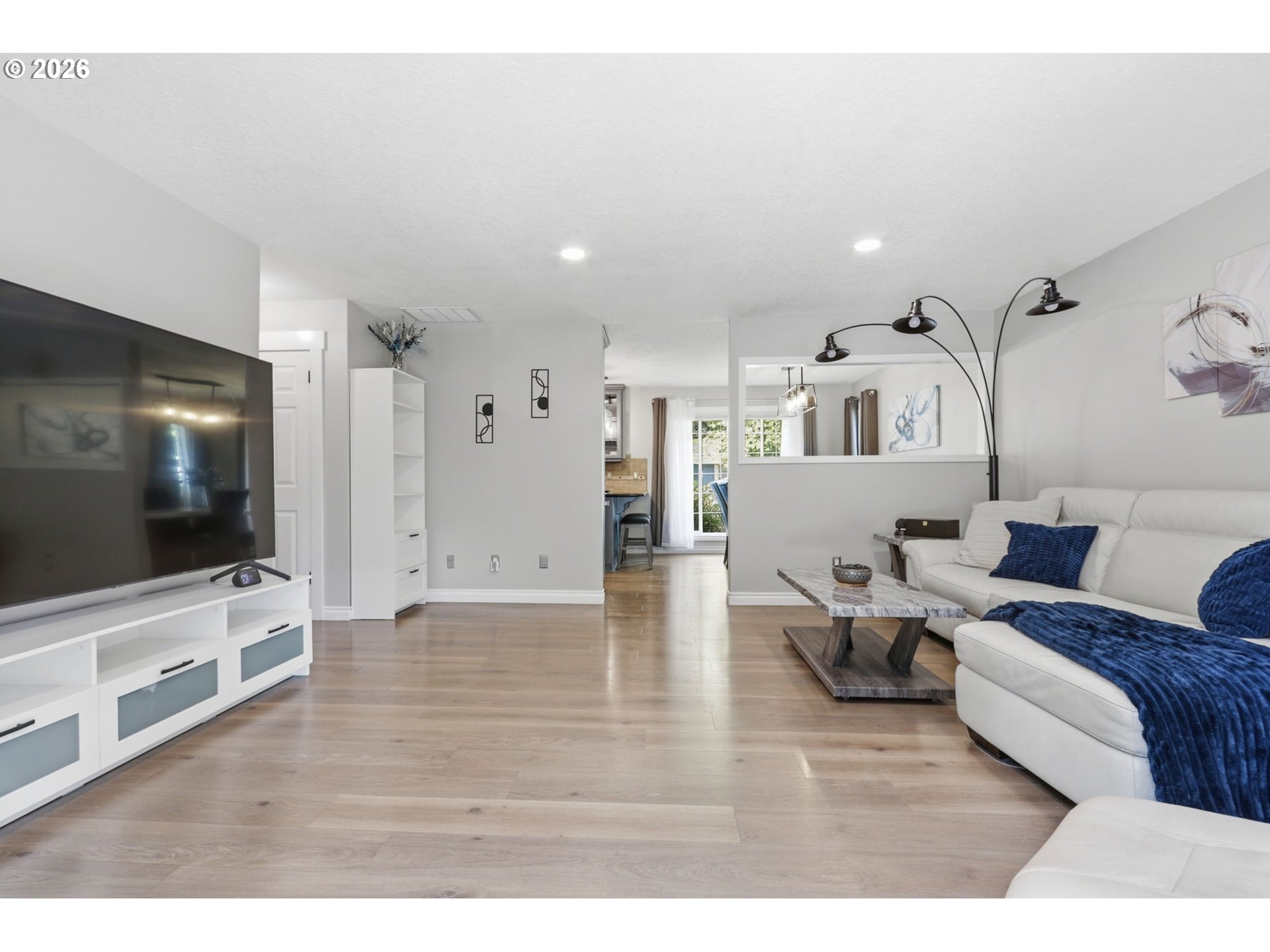 4114 Southeast Spring Street Hillsboro, OR 97123 - Photo 11 of 38 Family Room