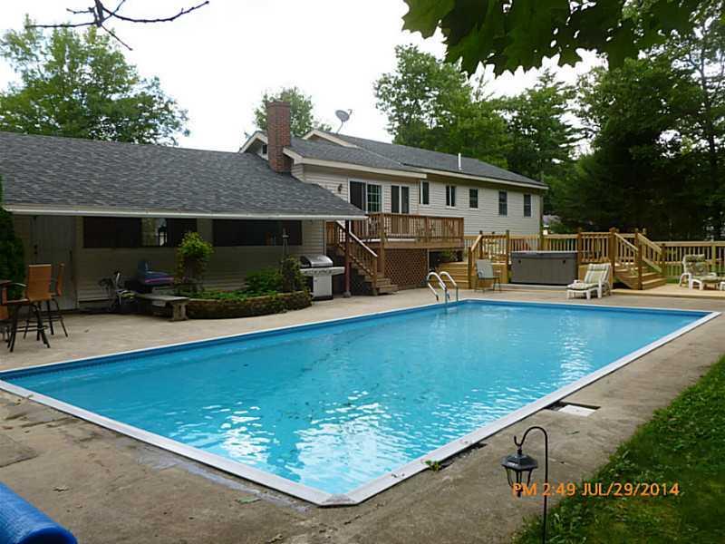 5 Arthur Drive Standish, ME 04085 - Photo 9 of 32 Swimming Pool/Hot Tub/Sauna.