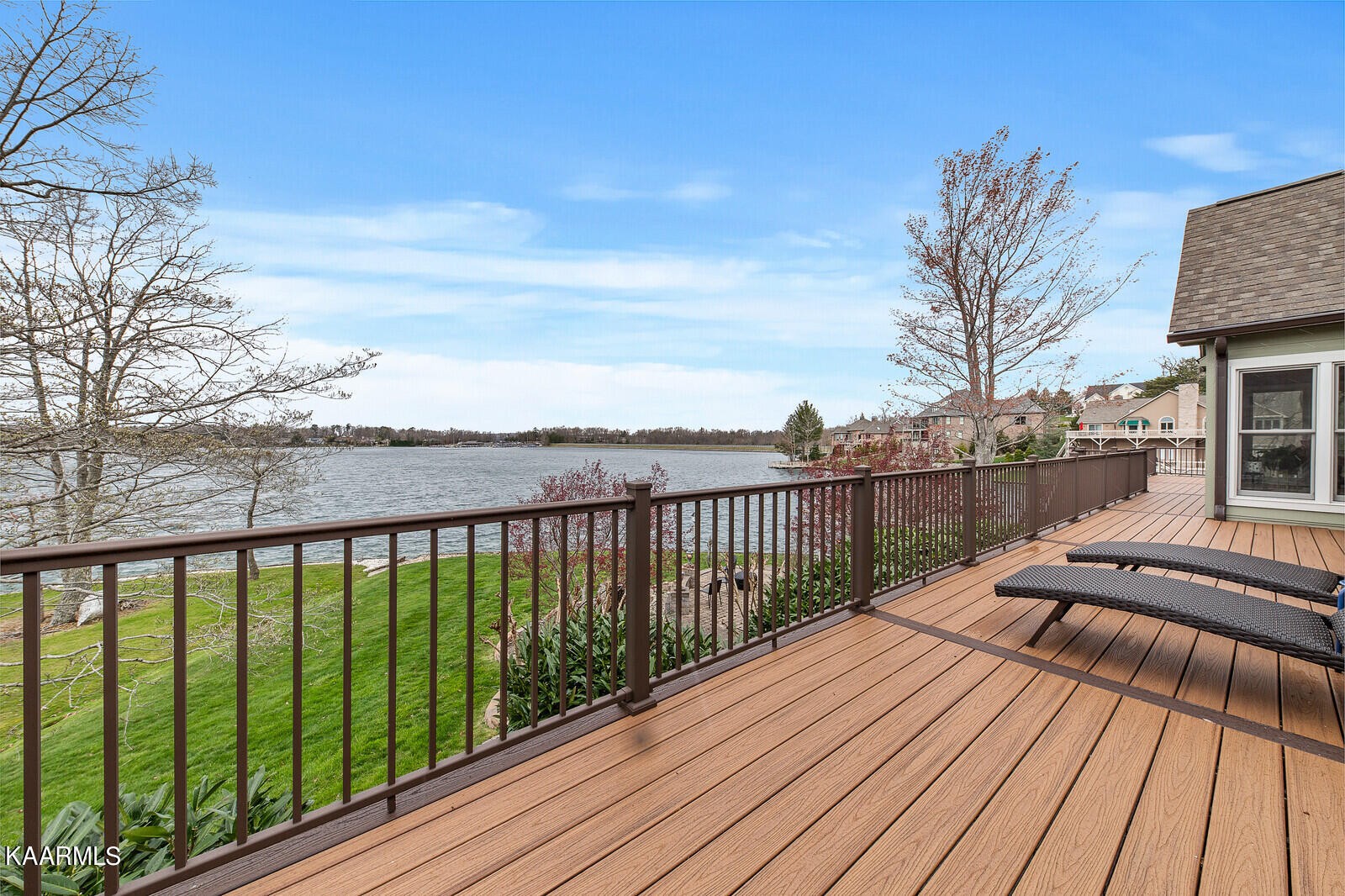 16 Milnor Circle Crossville, TN 38558 - Photo 41 of 50 a view of balcony with wooden floor and fence
