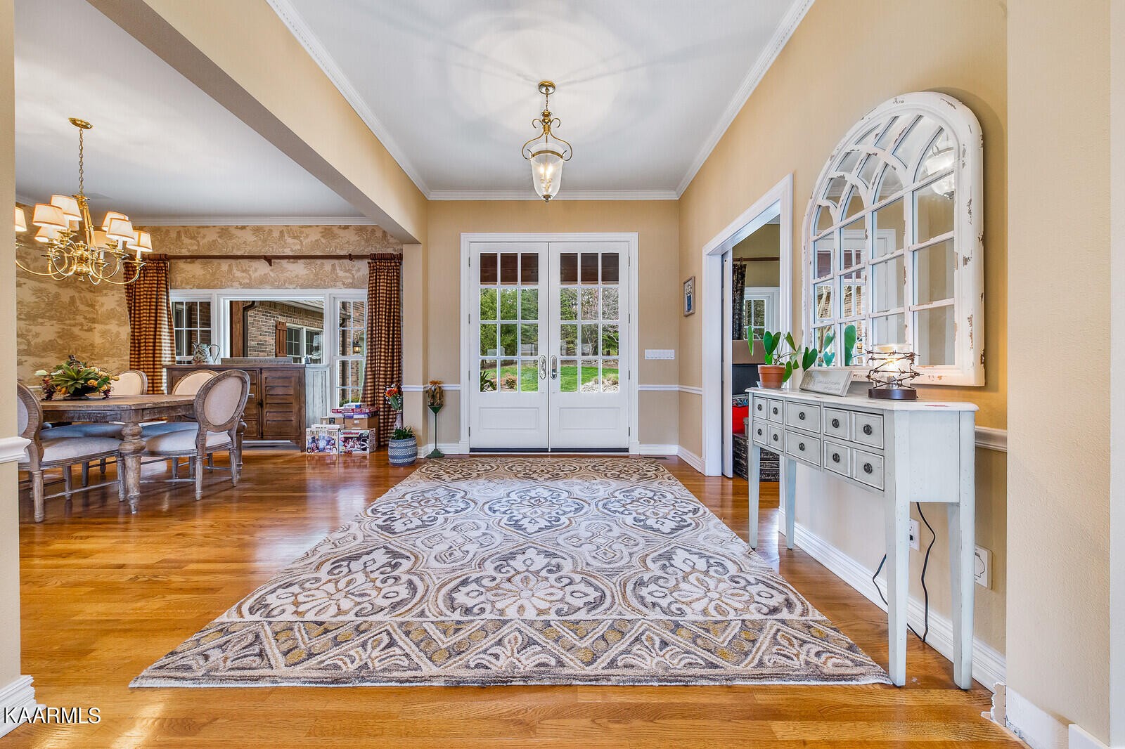 16 Milnor Circle Crossville, TN 38558 - Photo 5 of 50 a living room with furniture
