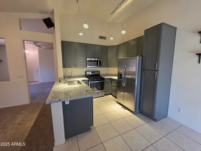 $2,300 | 6723 West Linda Lane, Chandler, AZ 85226