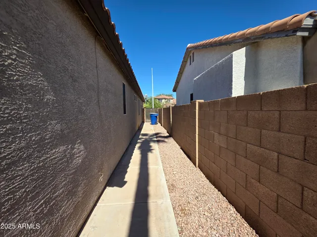 $2,300 | 6723 West Linda Lane, Chandler, AZ 85226