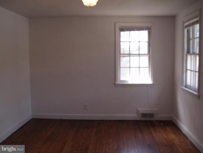 788 Charing Cross Road Baltimore, MD 21229 - Photo 14 of 24 Master Bedroom #2