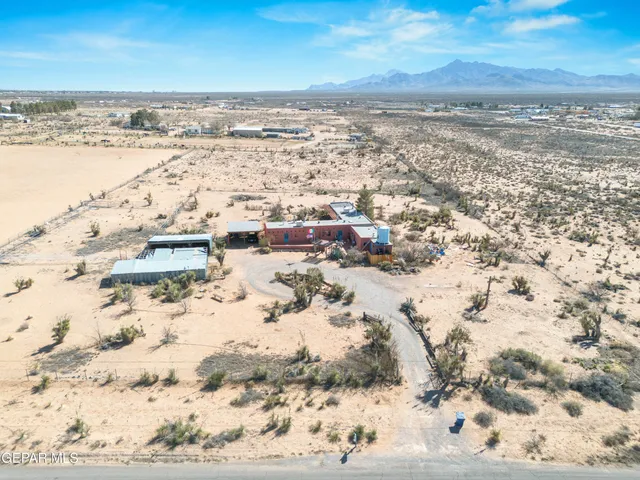 $595,000 | 1855 Hot Peppers Road, Chaparral, NM 88081