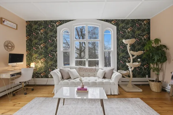 $425,000 | 4 Mt Vernon Street, Unit 3, Haverhill, MA 01830