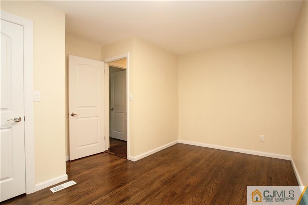 384 Morristown Road Old Bridge, NJ 07747 - Photo 14 of 25 Gallery Image 14