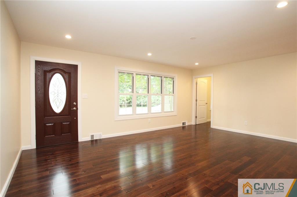 384 Morristown Road Old Bridge, NJ 07747 - Photo 3 of 25 Gallery Image 3