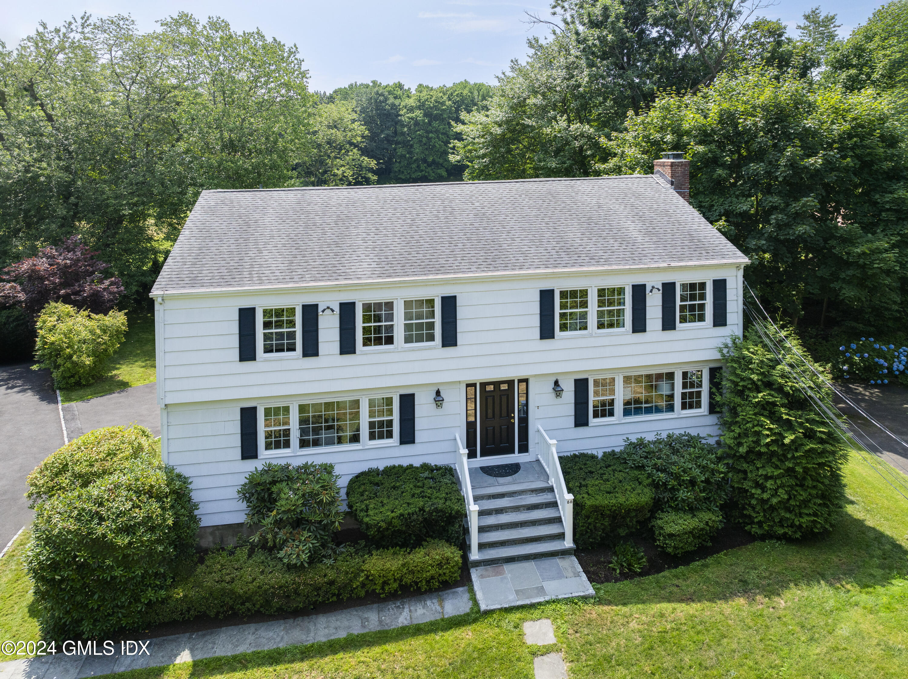 66 Lockwood Lane Riverside, CT 06878 - Photo 2 of 33 DJI_20240710112112_0001_D_KPN-Edit
