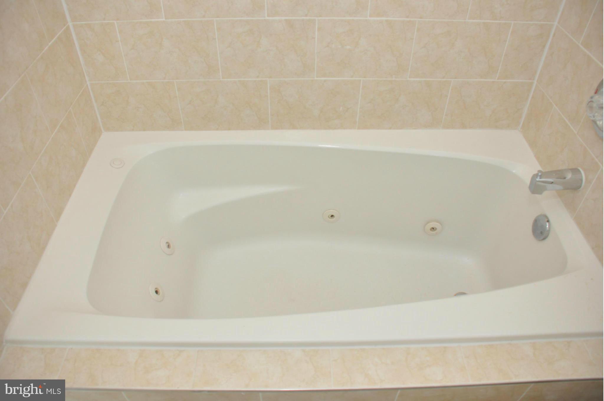 7105 Decatur Street Hyattsville, MD 20784 - Photo 18 of 29 Bath