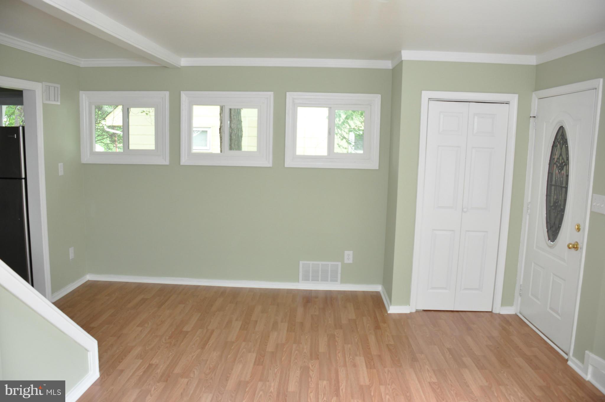 7105 Decatur Street Hyattsville, MD 20784 - Photo 8 of 29 Interior (General)