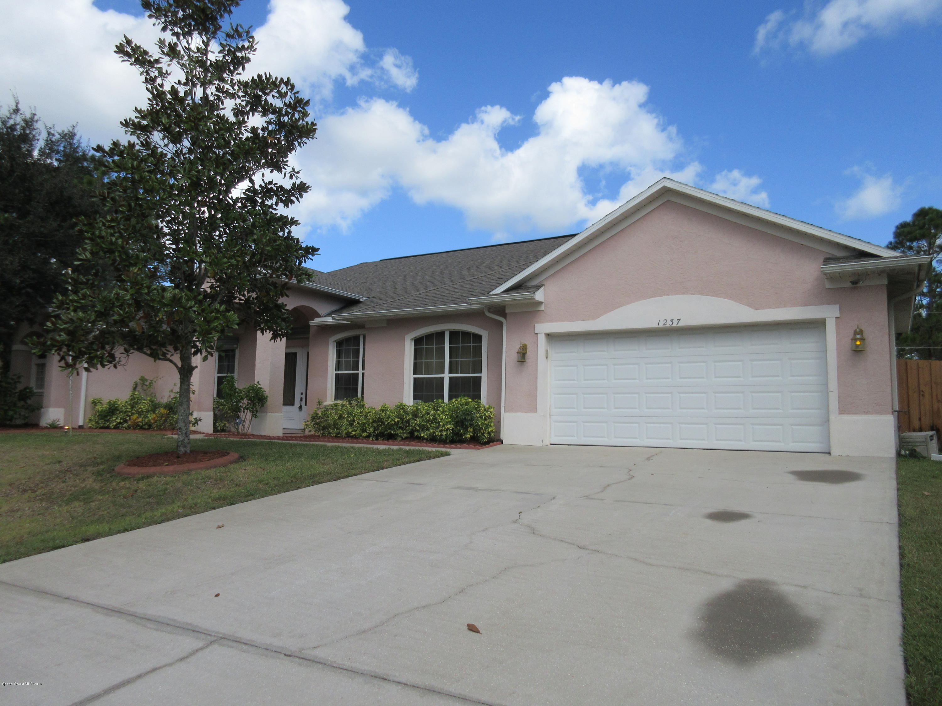 1237 Gerrity Street Southwest Palm Bay, FL 32908 - Photo 31 of 61 IMG_2865