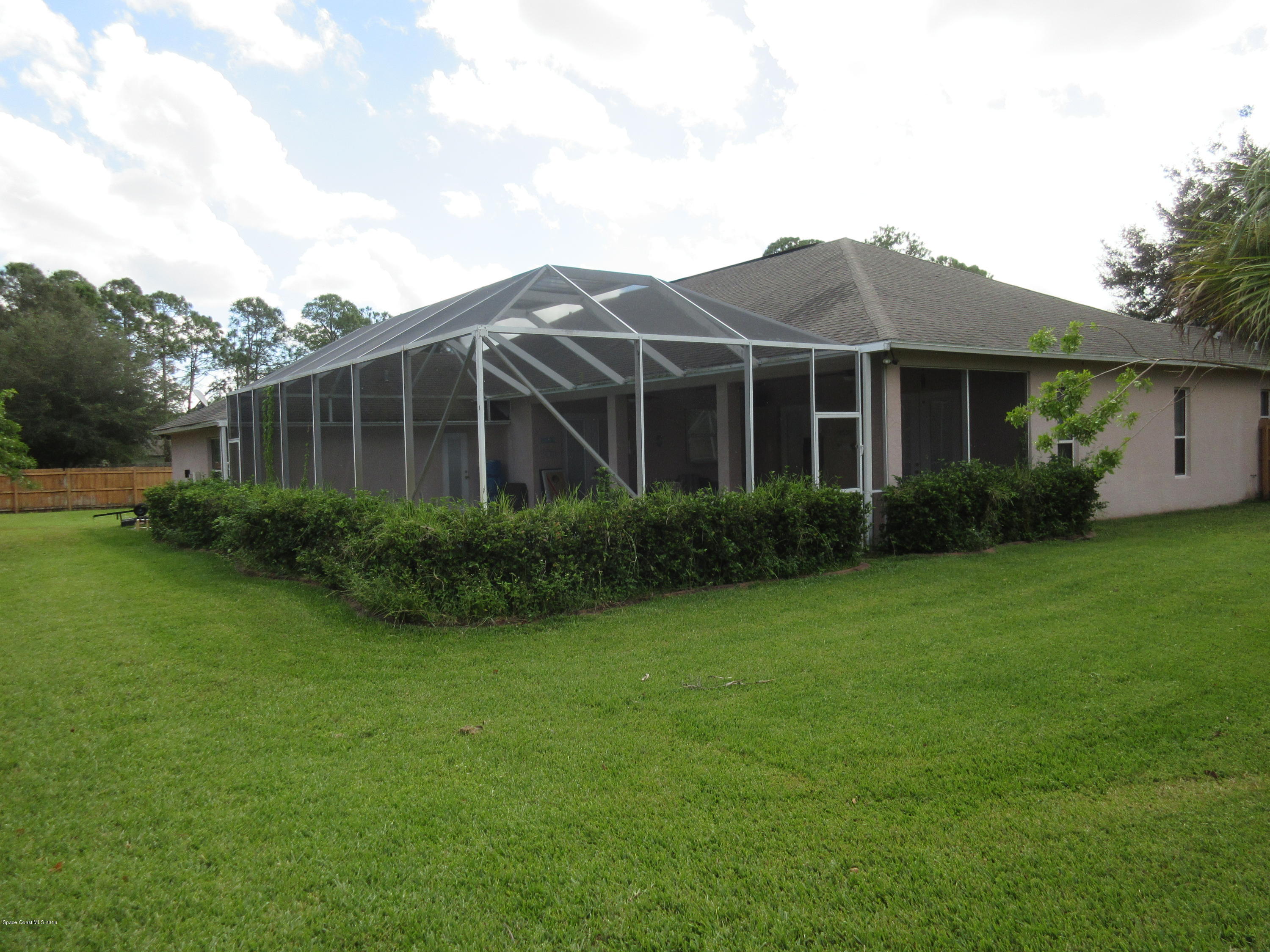 1237 Gerrity Street Southwest Palm Bay, FL 32908 - Photo 57 of 61 IMG_2847