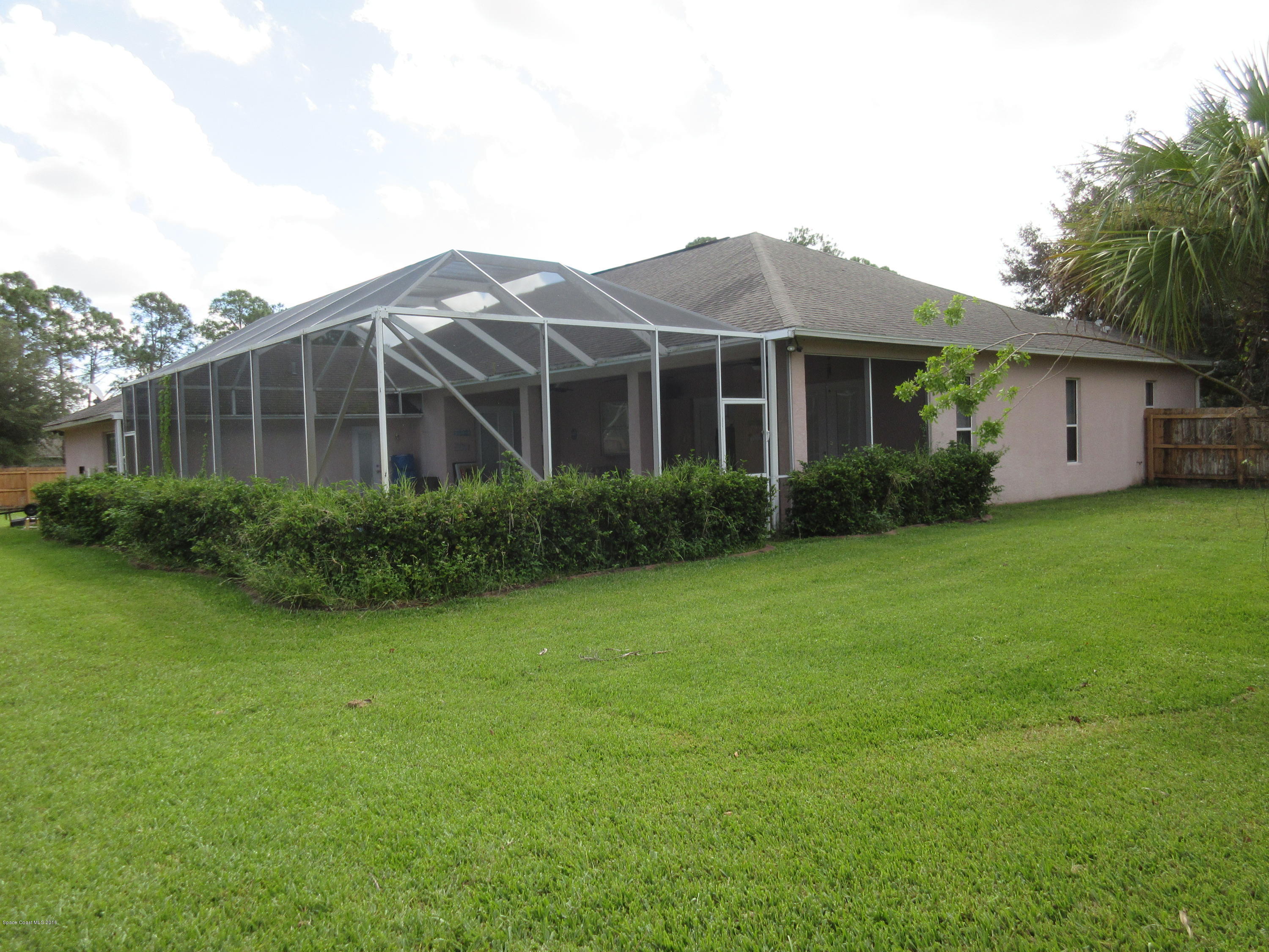 1237 Gerrity Street Southwest Palm Bay, FL 32908 - Photo 58 of 61 IMG_2848