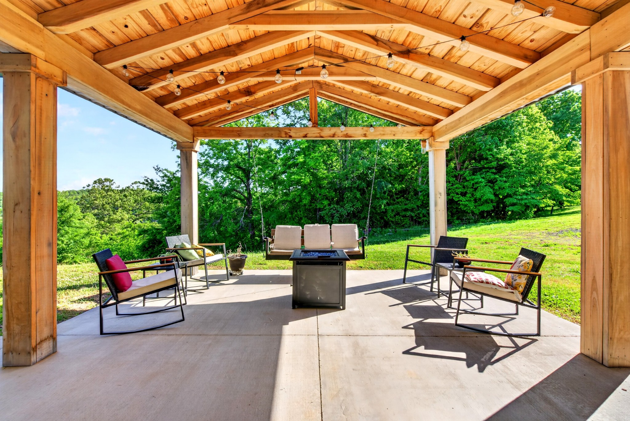 3485 Pinetree Circle Palmyra, TN 37142 - Photo 68 of 84 a garden view with a seating space