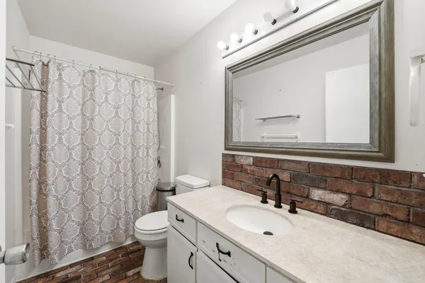 $290,000 | 688 Elizabeth Street, Unit 688, Maple Park, IL 60151