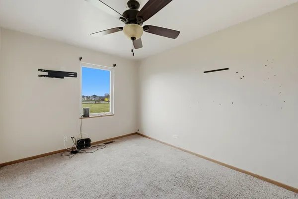 $290,000 | 688 Elizabeth Street, Unit 688, Maple Park, IL 60151