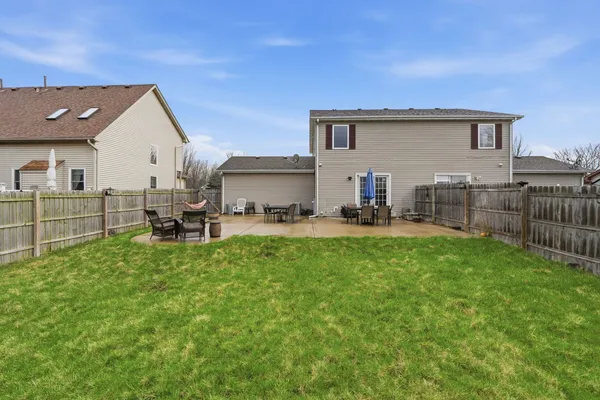 $290,000 | 688 Elizabeth Street, Unit 688, Maple Park, IL 60151