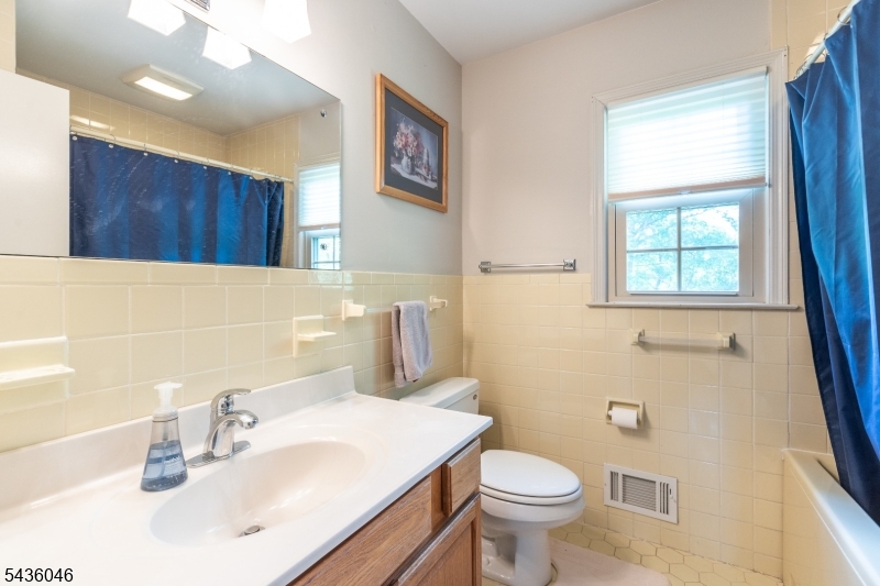 280 Farmer Road Bridgewater, NJ 08807 - Photo 17 of 27