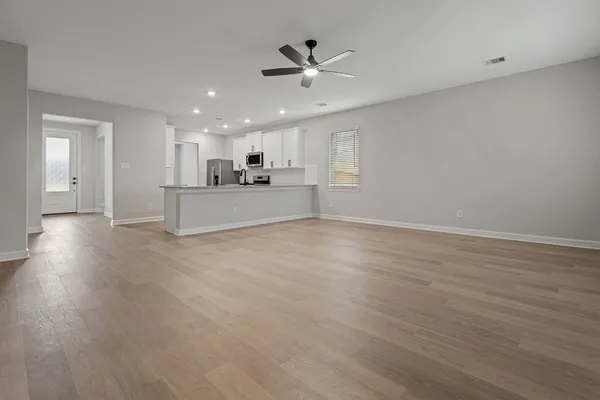 $2,885 | 21563 Bluebonnet Bay Drive, Montgomery, TX 77316