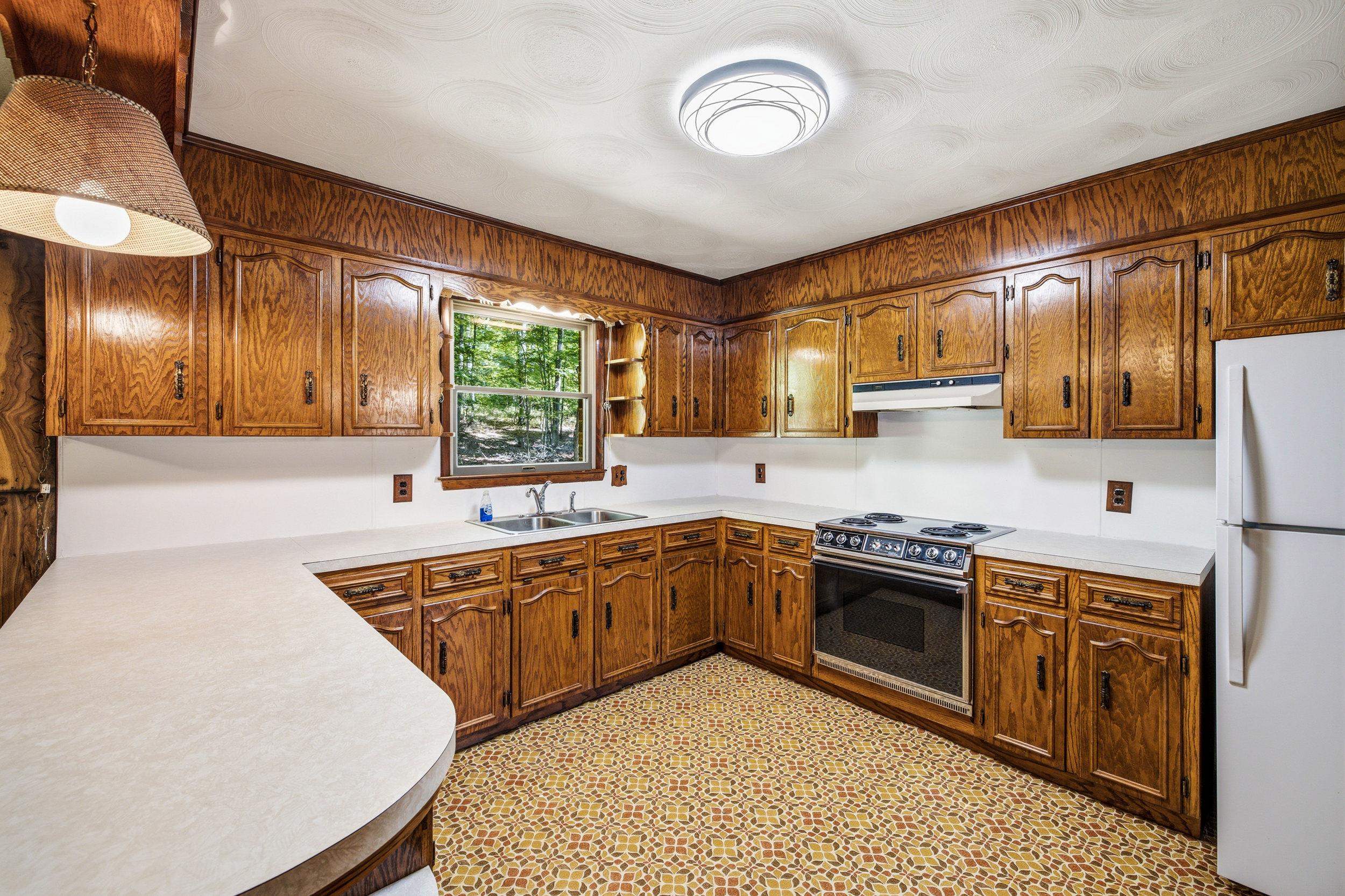 2416 Newport Road Shenandoah, VA 22849 - Photo 9 of 74