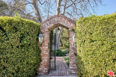 a view of a pathway of a building