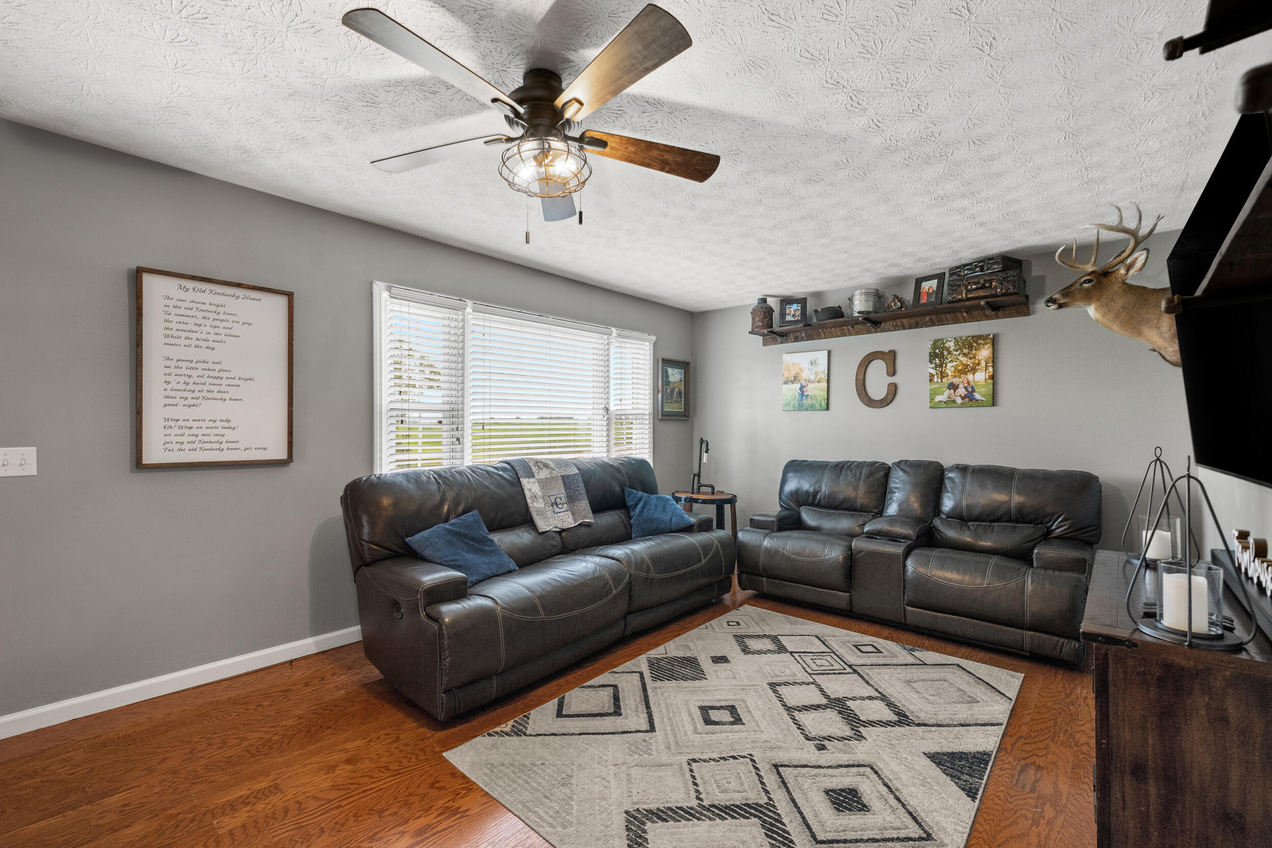 325 Goodlett Road Salvisa, KY 40372 - Photo 4 of 36 4_pend8650