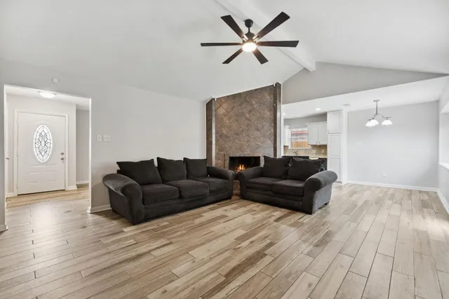 $2,600 | 4023 Broken Elm Drive, Spring, TX 77388