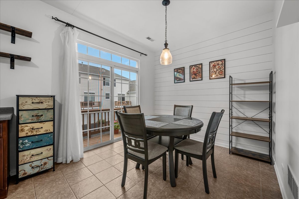 3841 Bailey Road Yorkville, IL 60560 - Photo 6 of 21 Gallery Image 6