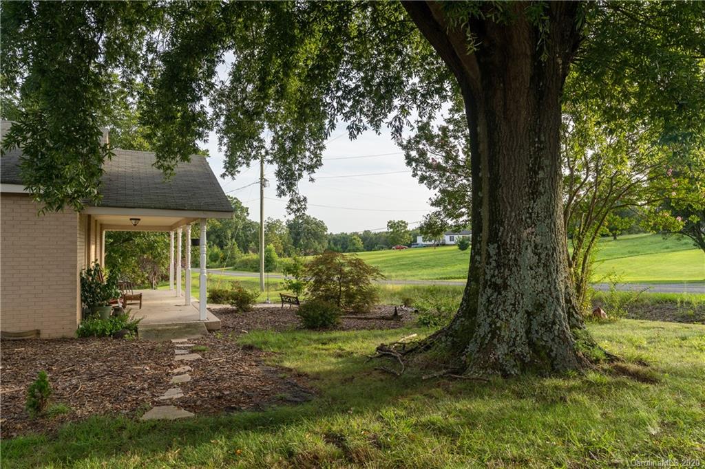 29328 Community Road Albemarle, NC 28001 - Photo 6 of 31 Gallery Image 6