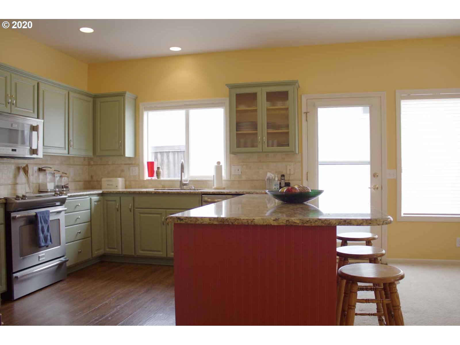 1850 Lake Shore Drive Eugene, OR 97408 - Photo 21 of 32