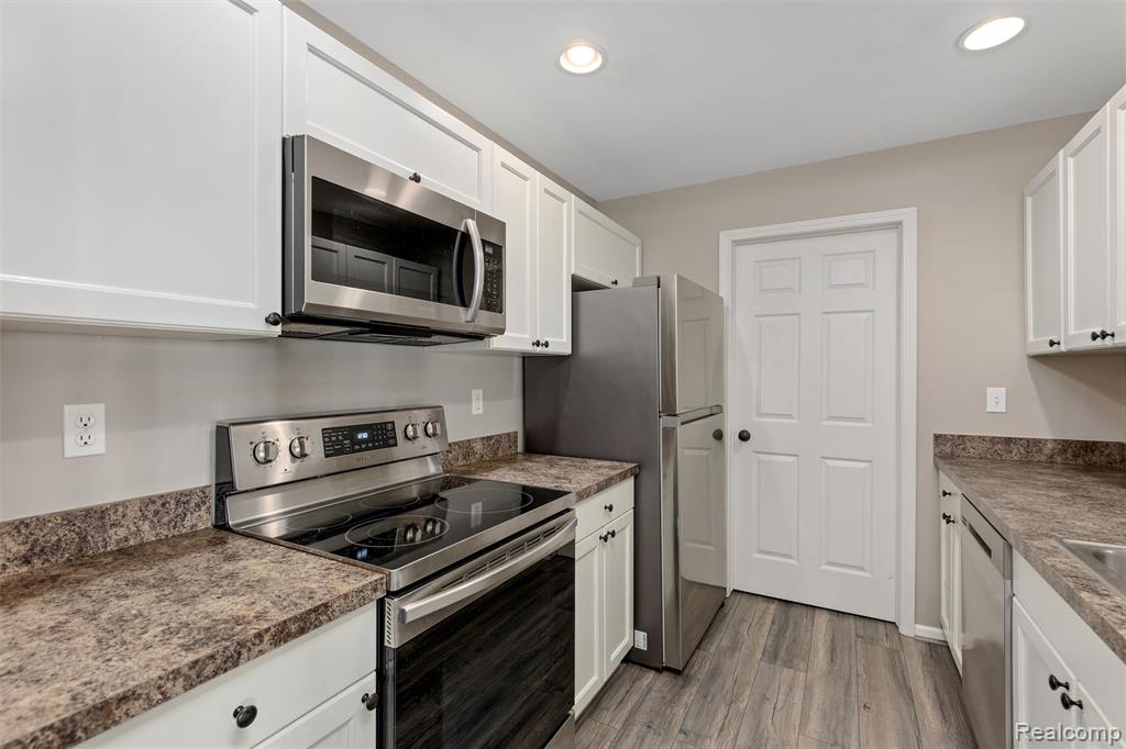 3582 Tremonte Circle Rochester, MI 48306 - Photo 14 of 23