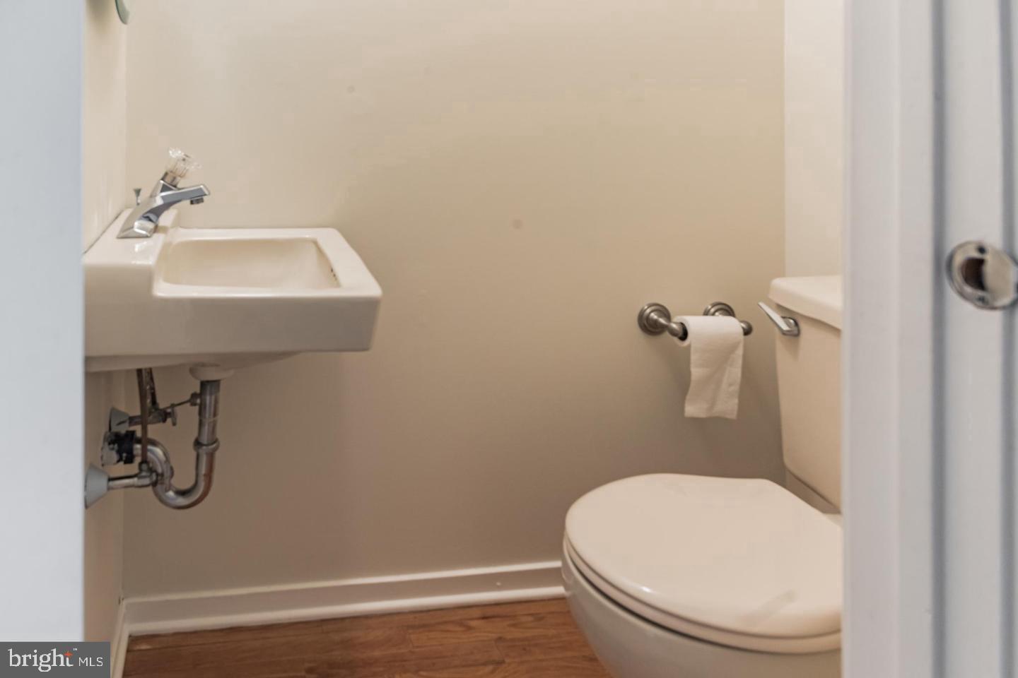 46 Stonehurst Court Chesterbrook, PA 19087 - Photo 7 of 19