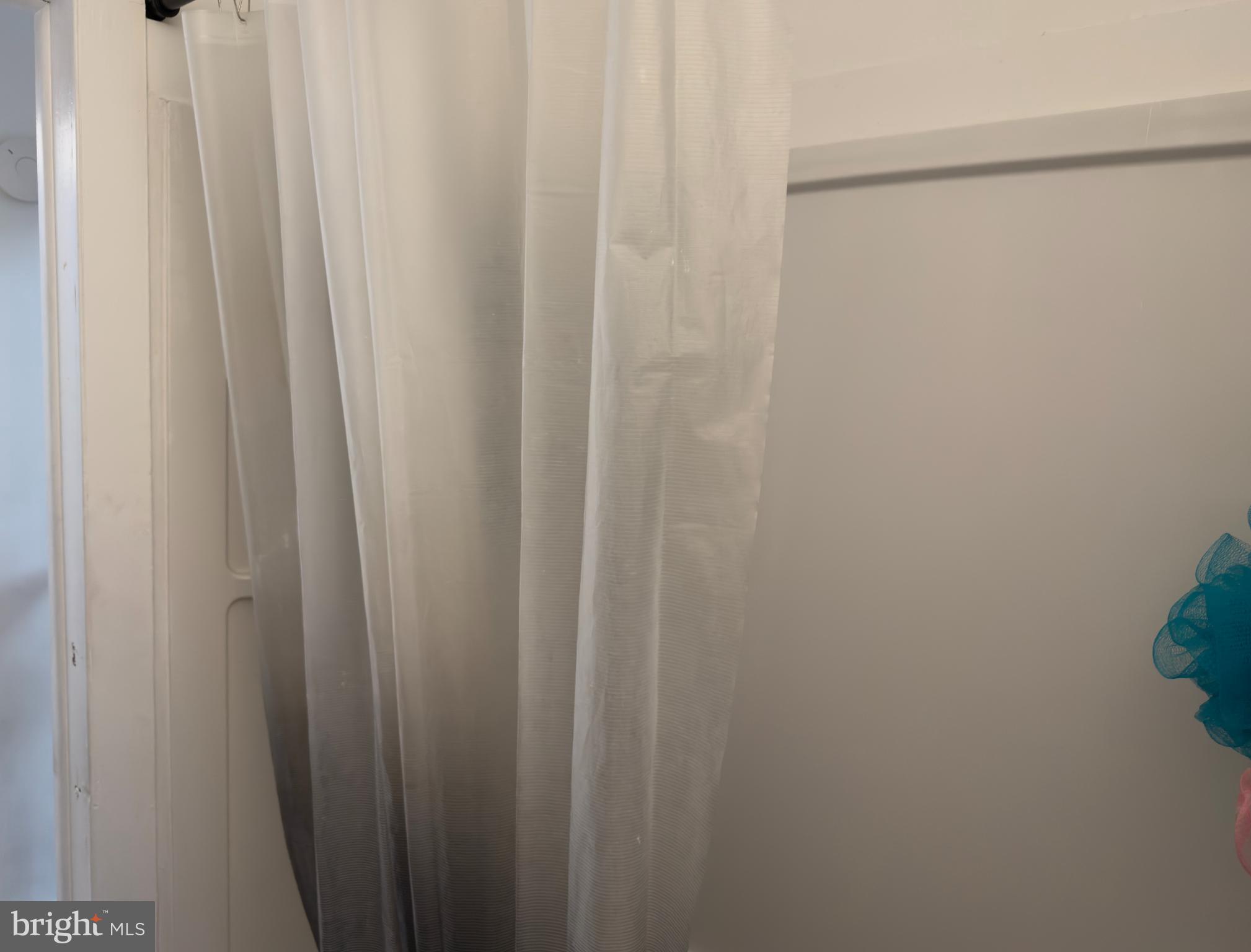 141 Hampton Street Bridgeton, NJ 08302 - Photo 16 of 18 a close up view of a curtain
