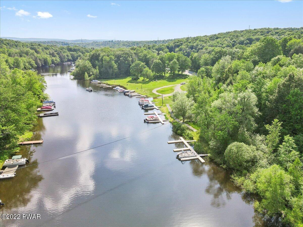 33 Hilltop Road Lake Ariel, PA 18436 - Photo 36 of 36 41-Photo_6816621_DJI_877_jpg_5875929_0_2