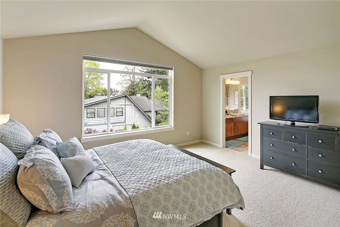 4731 Northeast 2nd Place Renton, WA 98059 - Photo 14 of 25