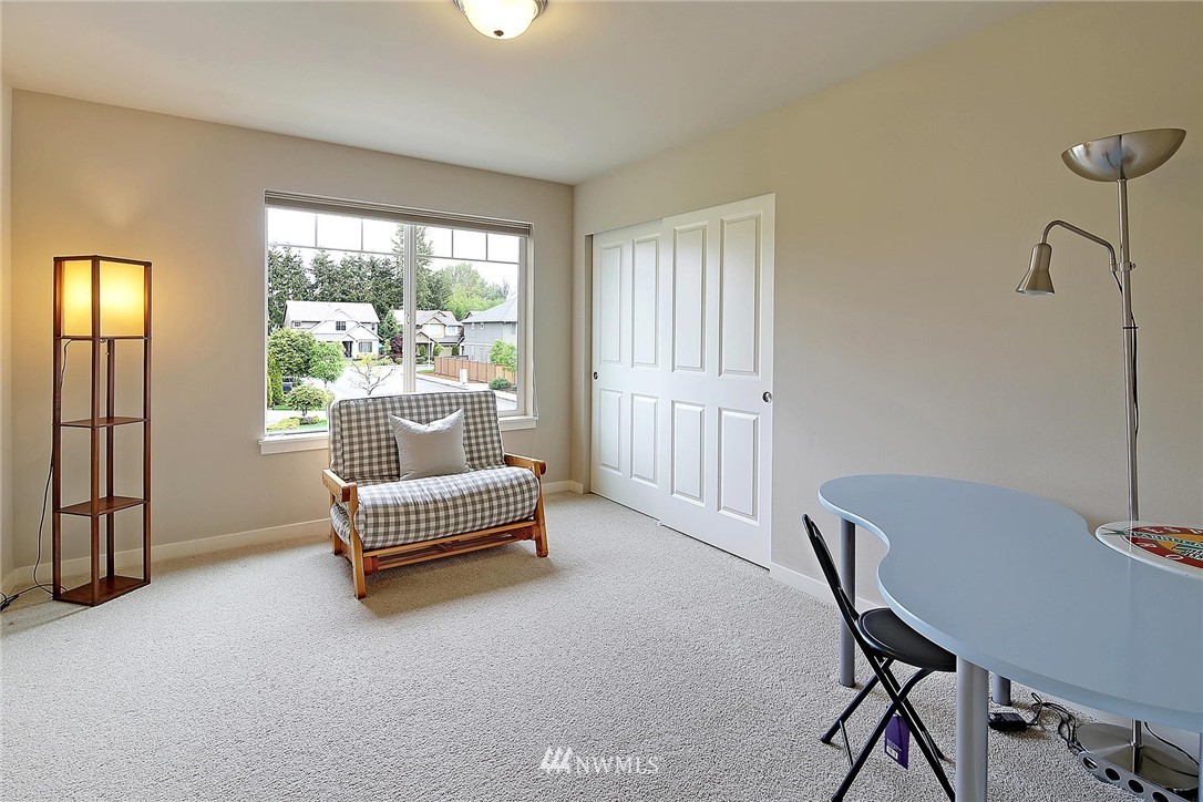 4731 Northeast 2nd Place Renton, WA 98059 - Photo 18 of 25