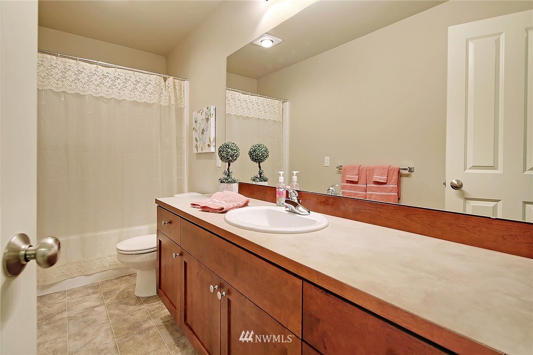 4731 Northeast 2nd Place Renton, WA 98059 - Photo 21 of 25