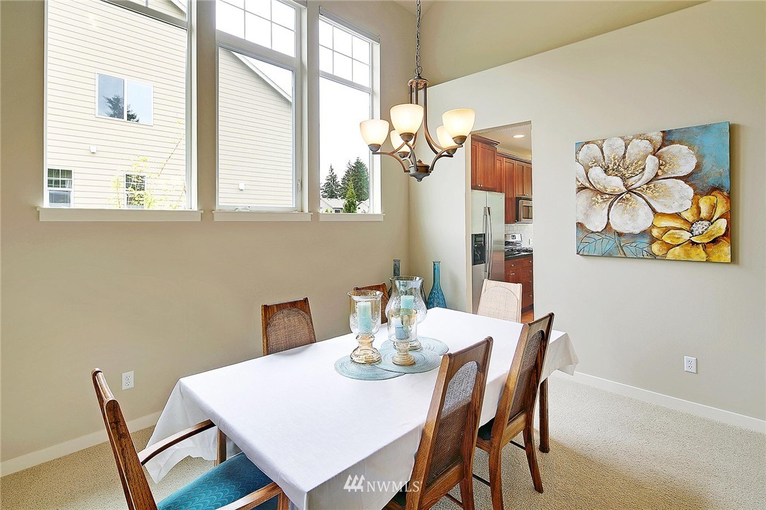 4731 Northeast 2nd Place Renton, WA 98059 - Photo 8 of 25