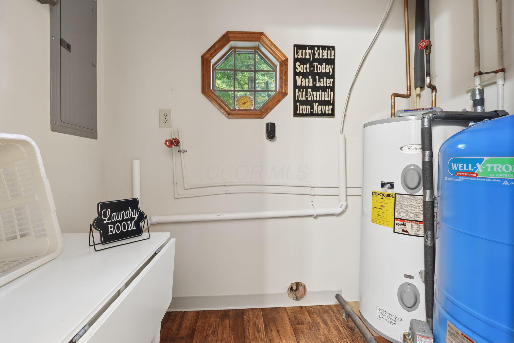 7115 Watkins Road Southwest Pataskala, OH 43062 - Photo 23 of 43 Electric dryer hookup with washer connection for washing machine