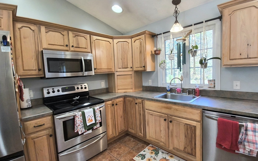 3 Pine Road North Brookfield, MA 01535 - Photo 11 of 41 Gallery Image 11
