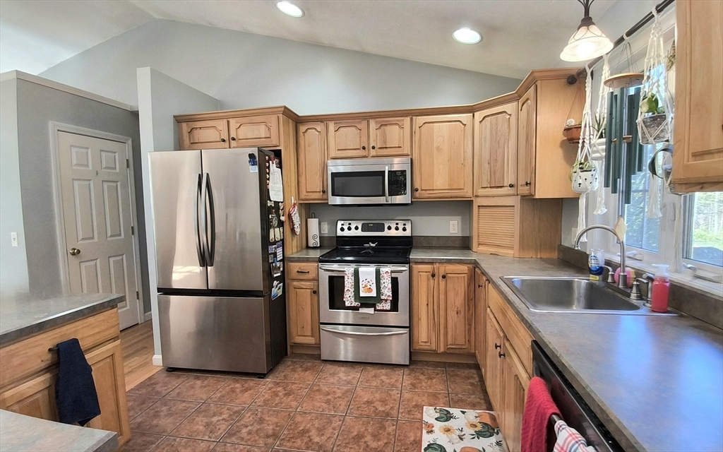 3 Pine Road North Brookfield, MA 01535 - Photo 13 of 41 Gallery Image 13