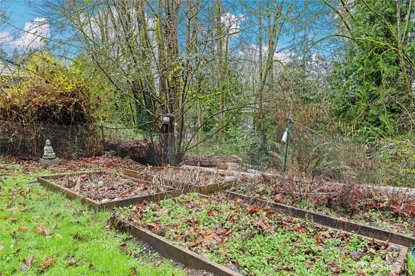 $965,000 | 6526 Northeast 198th Street, Kenmore, WA 98028