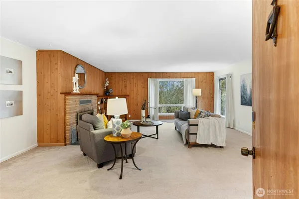$965,000 | 6526 Northeast 198th Street, Kenmore, WA 98028